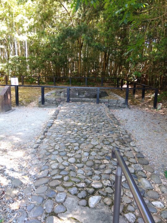 奈良県明日香村の鬼の俎板